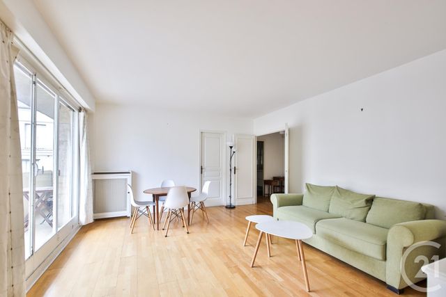 Appartement F2 à louer - 2 pièces - 50.7 m2 - PARIS - 75007 - ILE-DE-FRANCE - Century 21 Quartier Des Théâtres